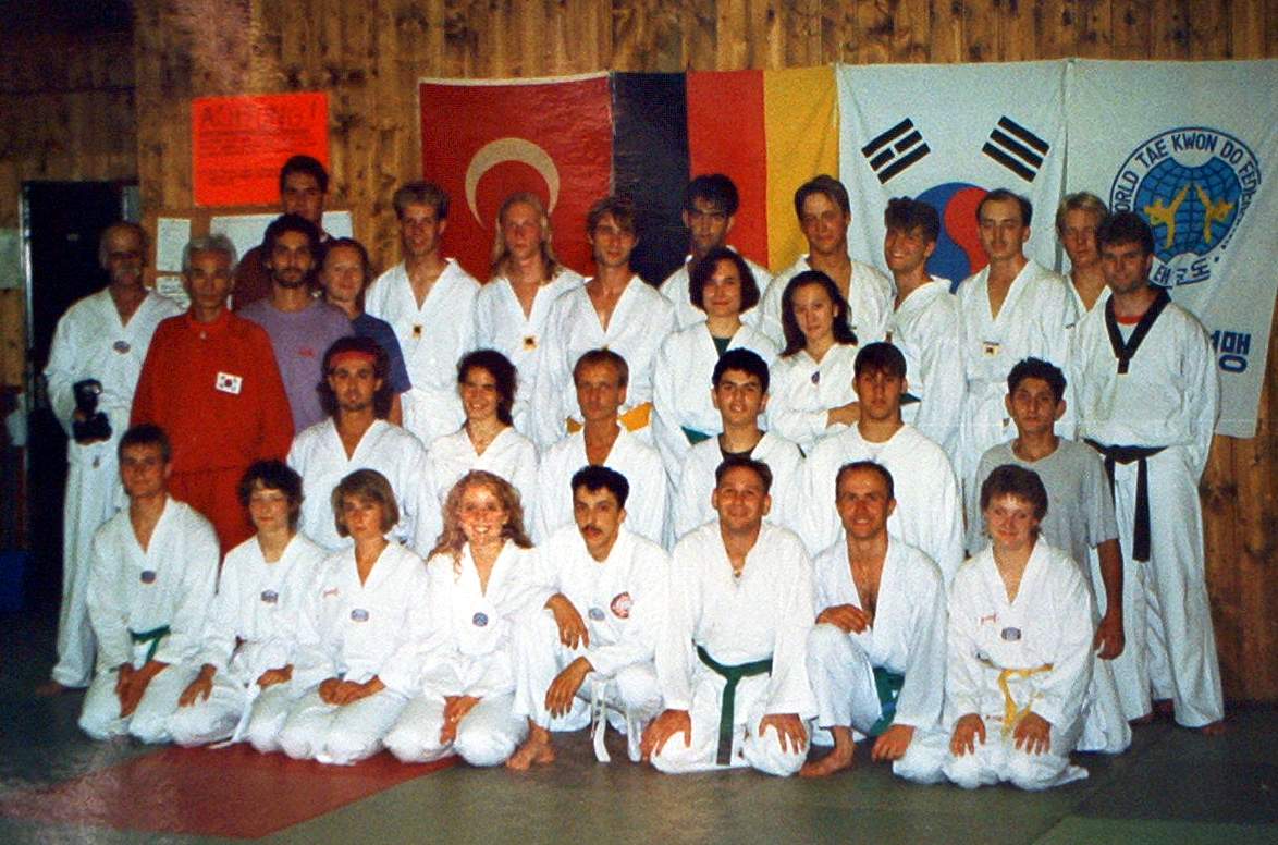 1992-882