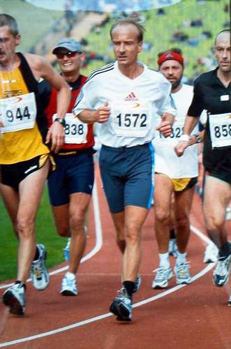 Muenchen Marathon Zieleinlauf Robert Schramm